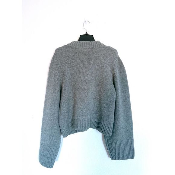 Khaite The Brie button shoulder flare sleeve cashmere sweater - Picture 9 of 12